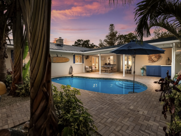 Shaw's Point Bradenton Short 5 mile Drive to Beach cute Villa